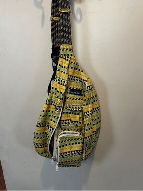 KAVU Rope Sling Bag Geometric Aztec Print